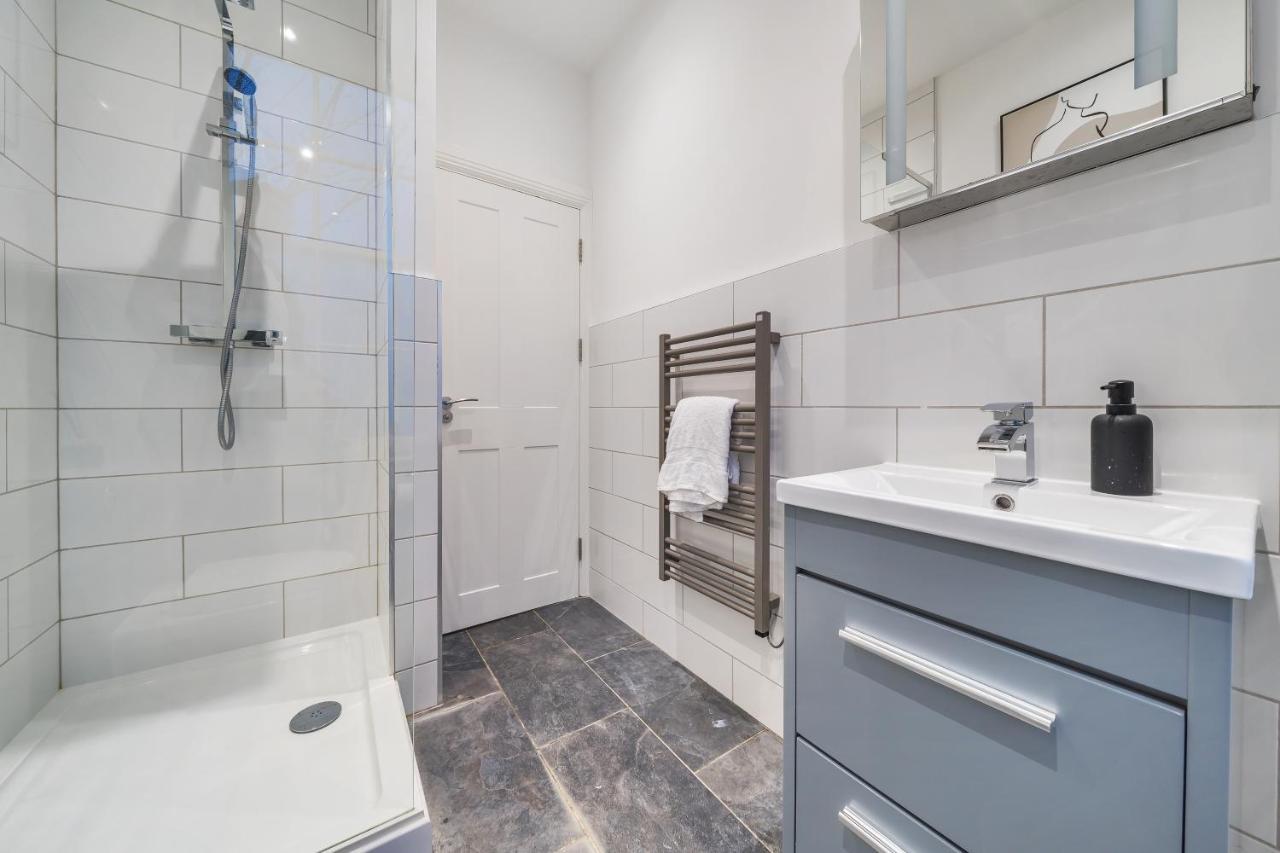 Modern, City Centre -2 Bedroom Apartments Reading Eksteriør billede