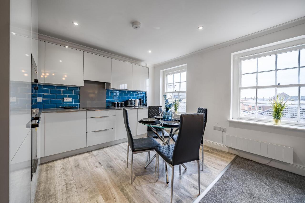 Modern, City Centre -2 Bedroom Apartments Reading Eksteriør billede